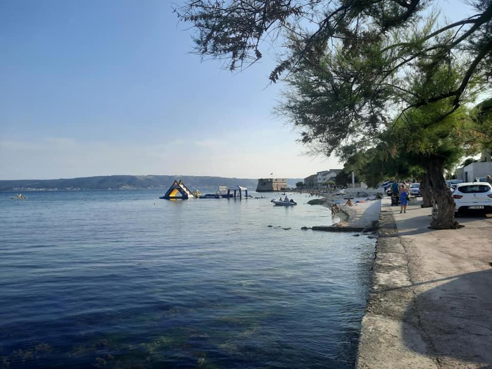 Apartment Drmic Kaštela Exteriör bild